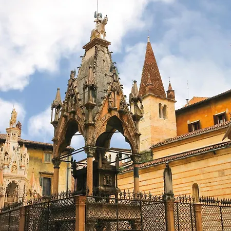 House Regia * Verona